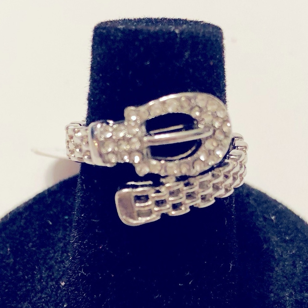 Size 51/2 (16mm) Silvertone Buckle Ring Rhinestone Pave Buckle